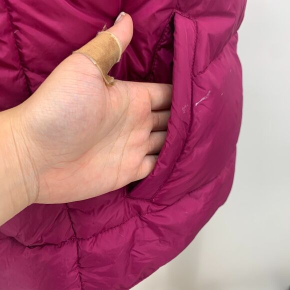 Cabelas Puffer Vest Womens S Small Bordeaux Goose Down Outdoor Snap Buttons - Picture 6 of 14